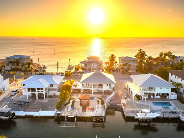 943 Flagship Dr, Summerland Key, FL 33042