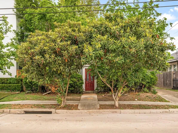 1304 Willard St, Houston, TX 77006