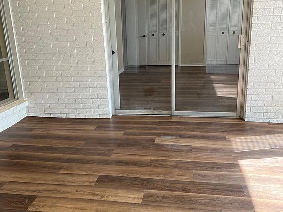 5th image of 5524 S 67th Ave E