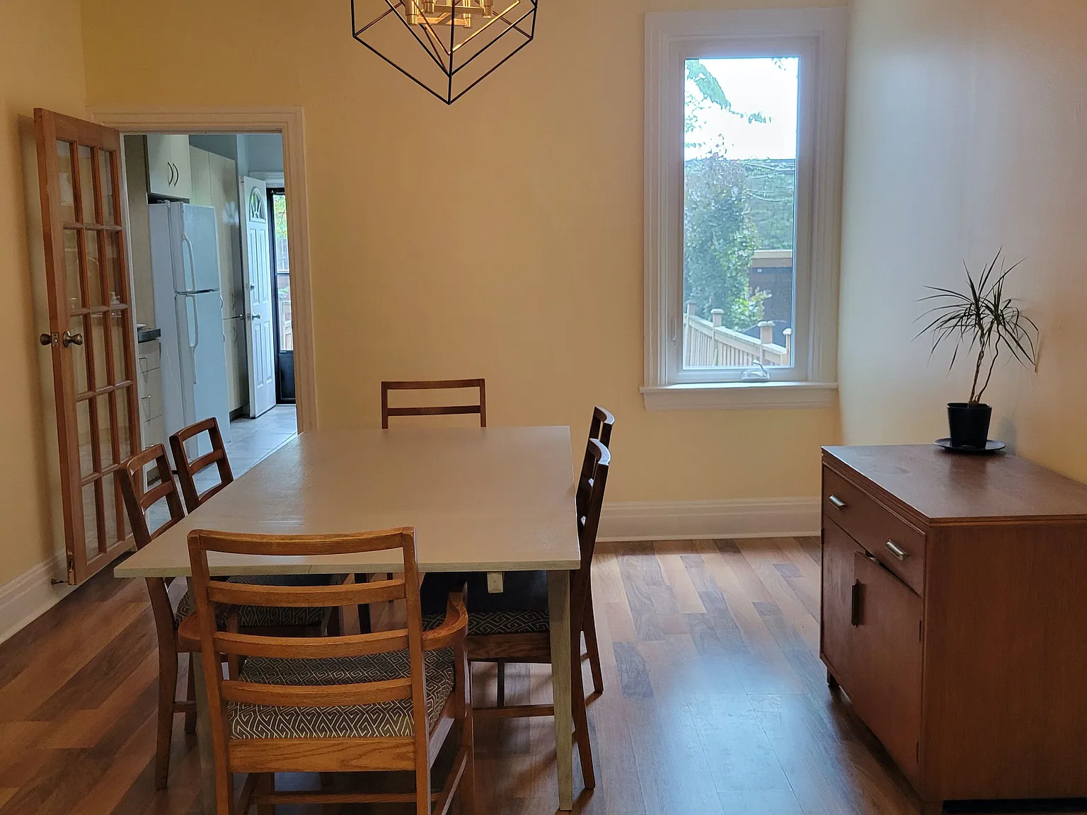 4 bed, $4,200 — Photo 2
