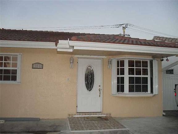 3rd image of 8729 NW 116th Ter