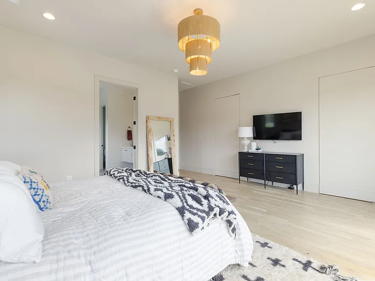 2804 W Kirkwood Ave #A — Photo 37