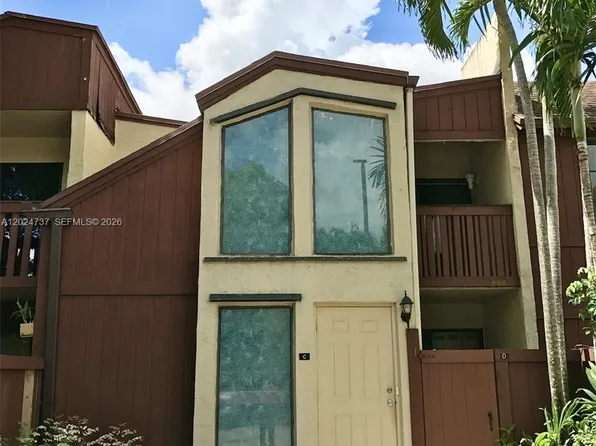 6547 SW 116th Pl APT C, Miami, FL 33173