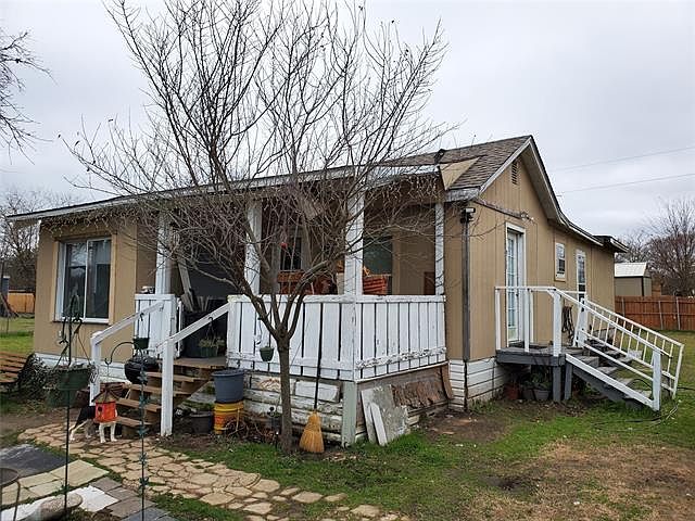 1st image of 917 S Crestway Dr