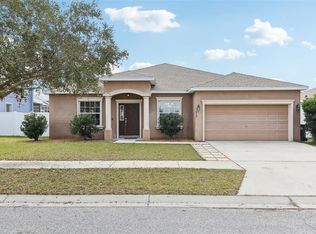 10757 Carloway Hills Dr, Wimauma, FL 33598
