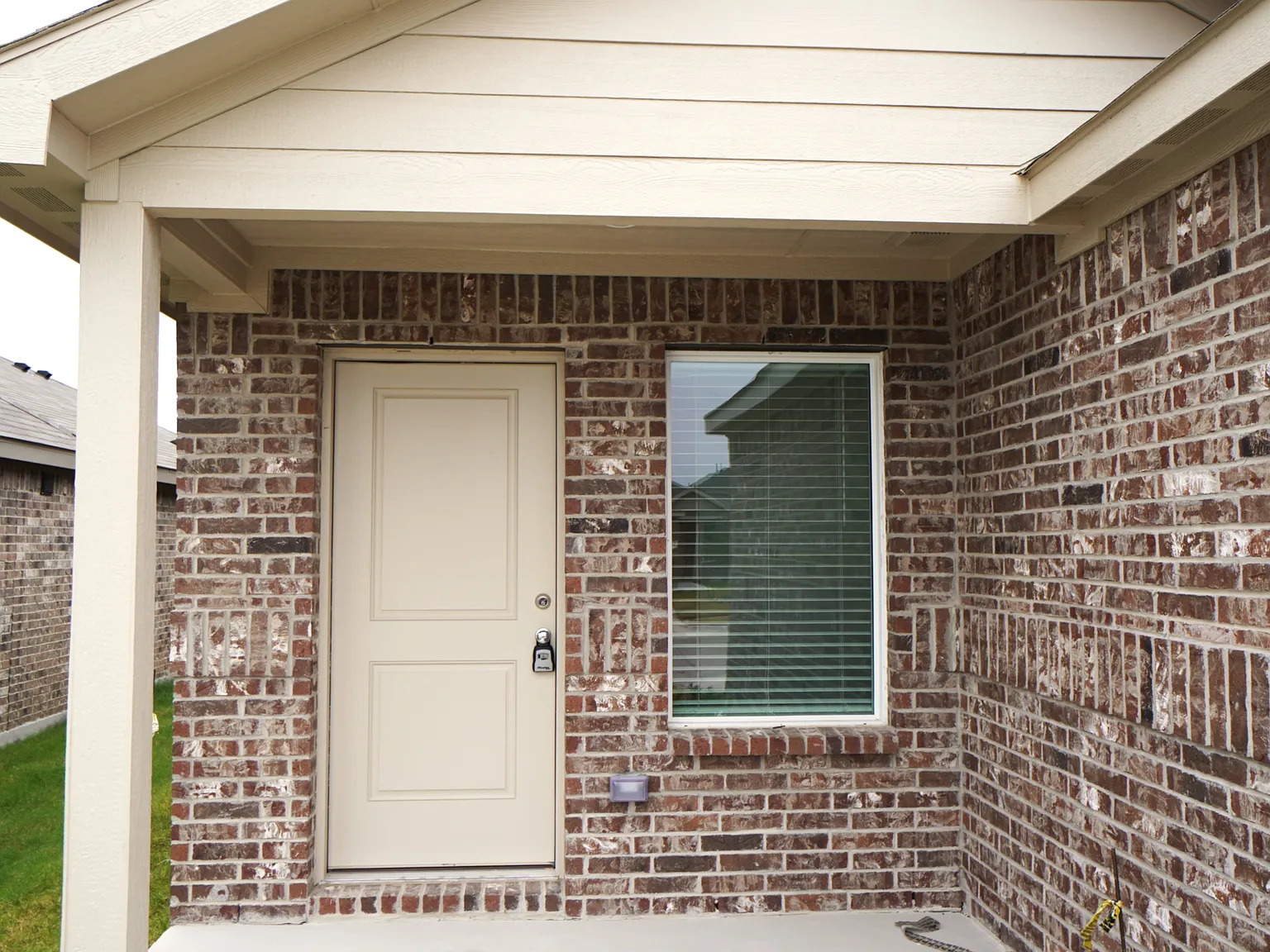 4 bed, 1598 sqft, $2,250 — Photo 3