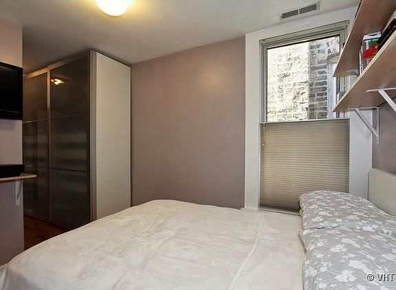 4th image of 2235 W Race Ave