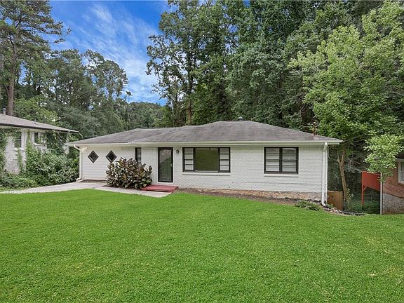 2nd image of 1982 Rena Cir SW