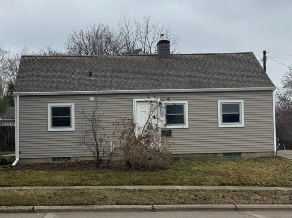 1064 S Grove Ave, Owatonna, MN 55060