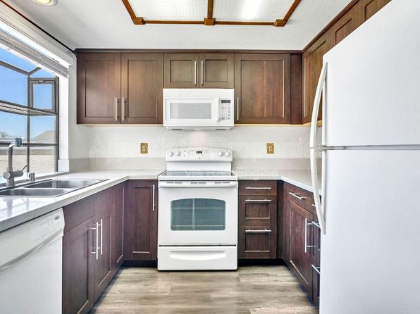 8878 Regents Rd Unit 203