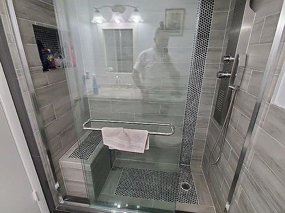 5th image of 9175 SW 77th Ave APT 210