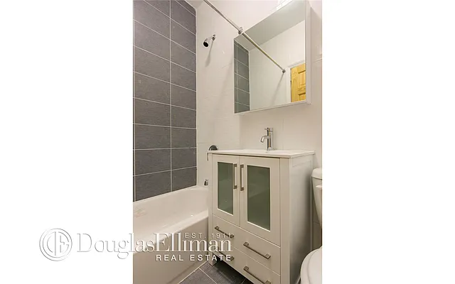 Rented by Douglas Elliman | media 16