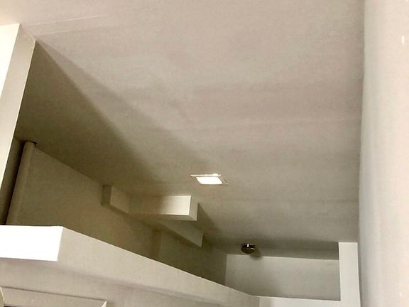 3rd image of 262 W 22nd St #9B