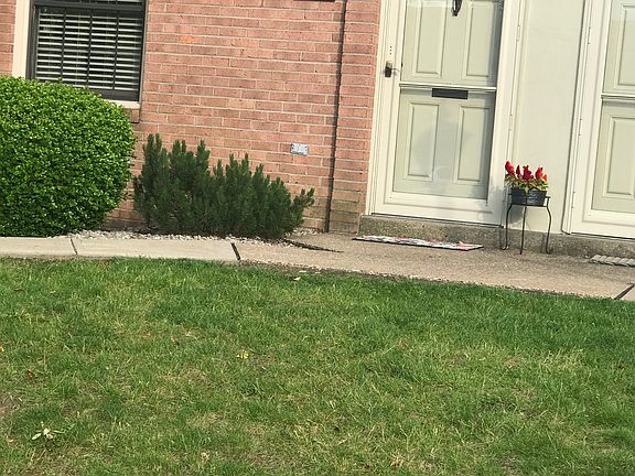 Front entrance- Pvt Street