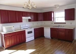 3rd image of 120 Race St