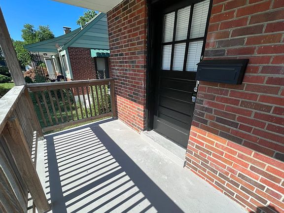 3rd image of 1035 Morado Dr