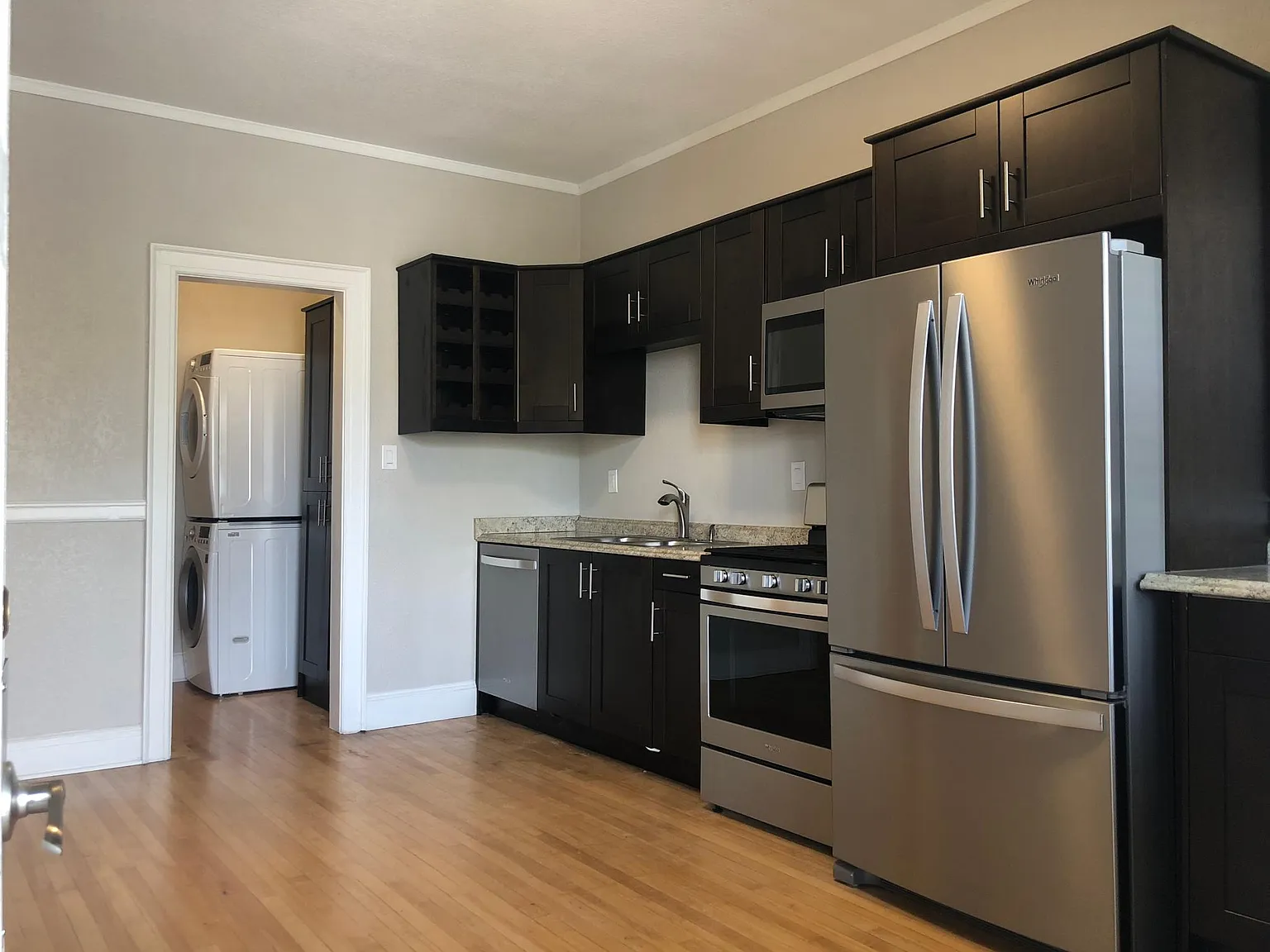 3 bed, $1,975 — Photo 2