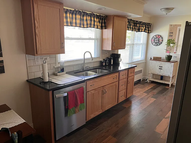 2869 E Pleasant Ave — Photo 3