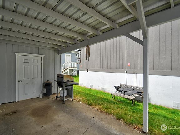 3rd image of 1112 S Yew Street #43
