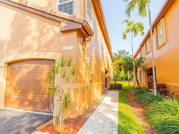 2nd image of 1552 Veracruz Ln