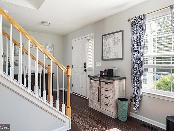 5th image of 206 Harrison Ave
