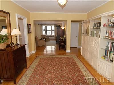 2nd image of 21 N Chatsworth Ave APT 2A