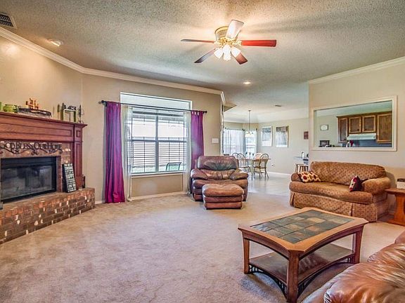 4th image of 318 Longhorn St