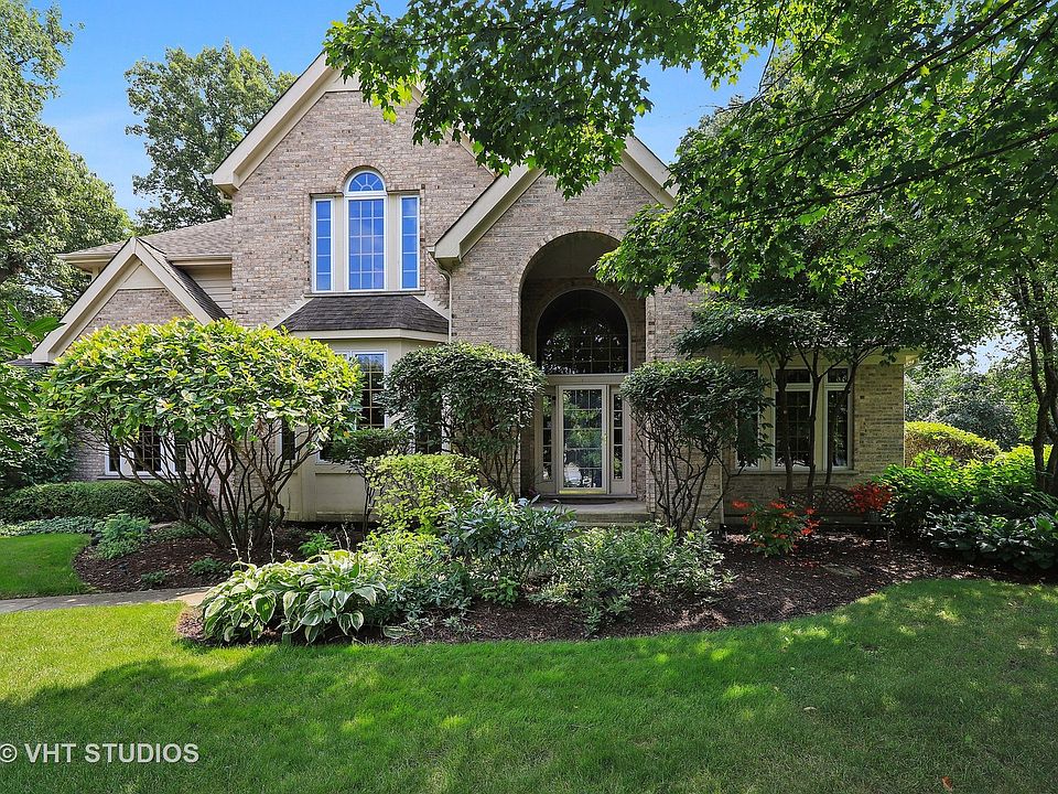 1st image of 967 Vineyard Dr