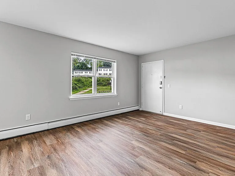 Canandaigua Garden Apartments — Photo 44