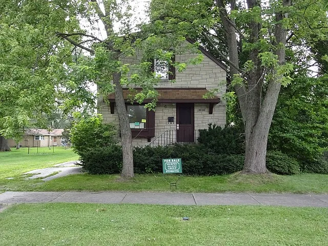 3616 Halsted Blvd photo 1