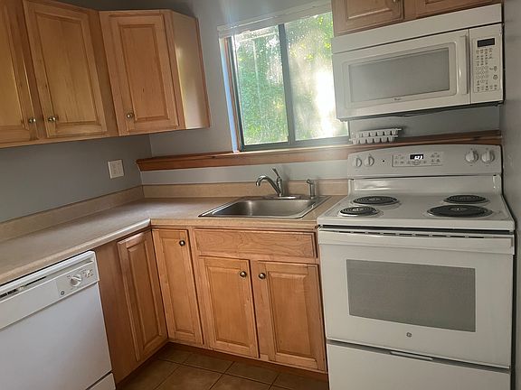 4th image of 341 Oakland St #4