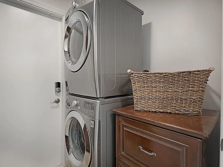 9485 Baritone Ct — Photo 22