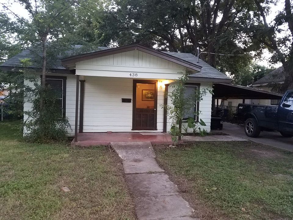 1st image of 438 Thompson Pl
