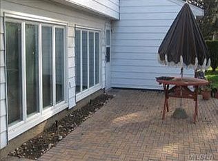 15 Greenvale Ln, Syosset, NY 11791