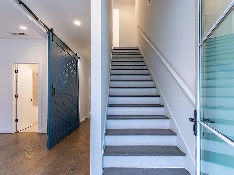 1463 La France St #11 — Photo 3