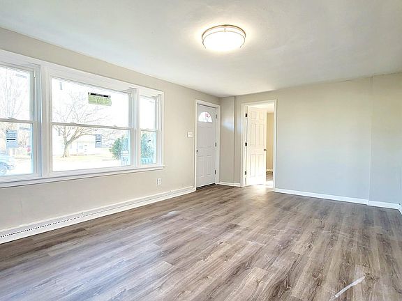 4th image of 757 N Elmer St