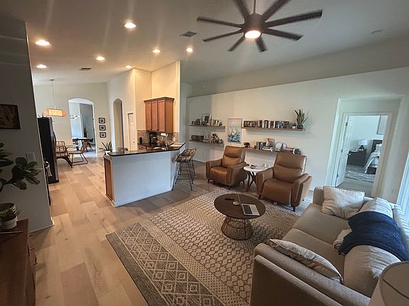 5th image of 11405 Camden Yard Ln