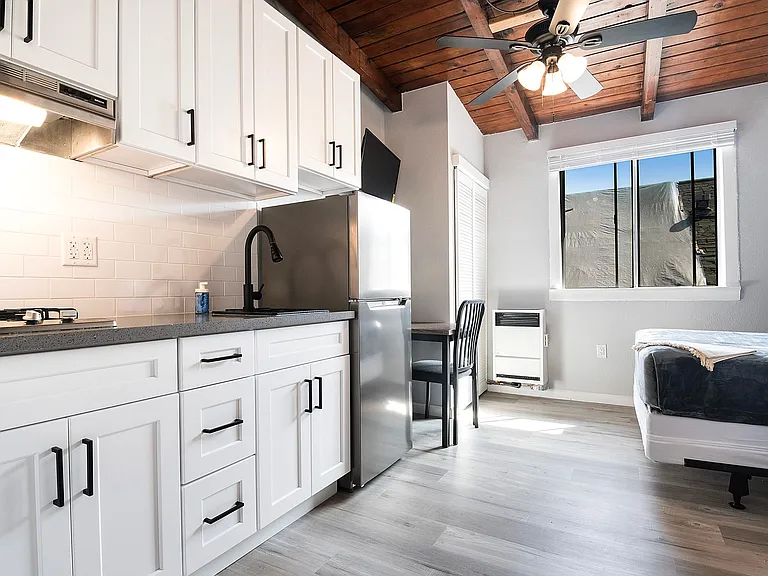 Casas On Cordova Street Apartments — Photo 43