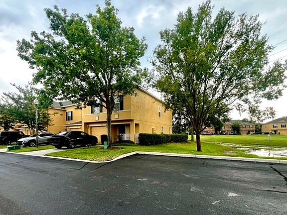2nd image of 3399 Caruso Pl