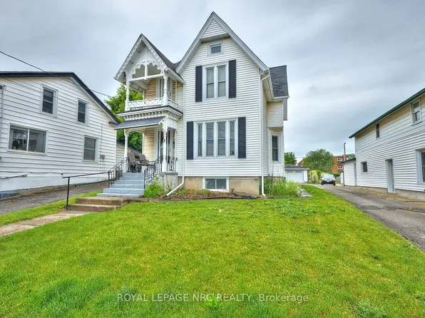 9 Pine St S, Thorold, ON L2V 3L1