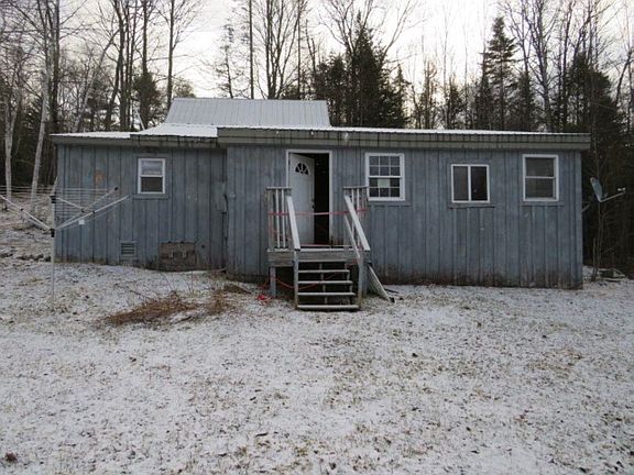3rd image of 990 Oregon Road