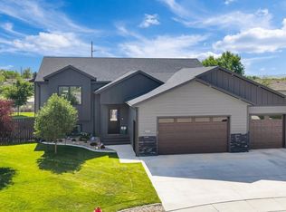 1024 Shape Ct, Rapid City, SD 57703