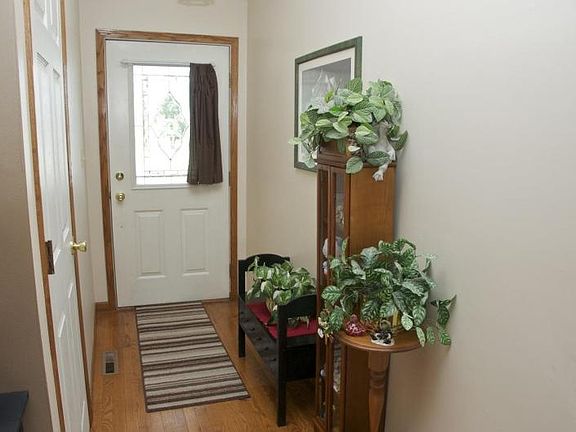 4th image of 58560 Sunlit Blvd