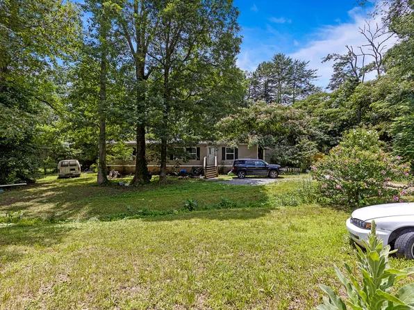 205 Northern Trails Dr, Soddy Daisy, TN 37379