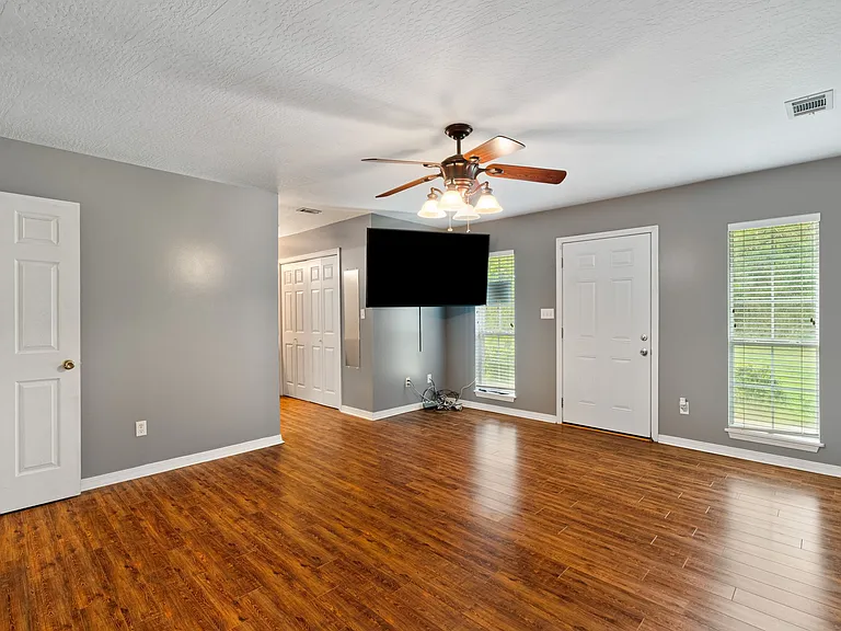 330 Boggy Hollow Rd — Photo 18