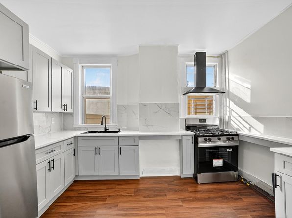 59 Park Hill Ave #2
