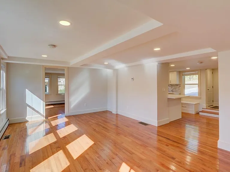 45 Frairy St #A — Photo 4