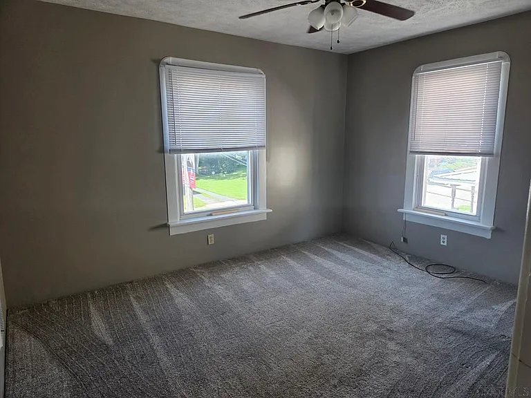 349 W Patriot St #2 — Photo 4