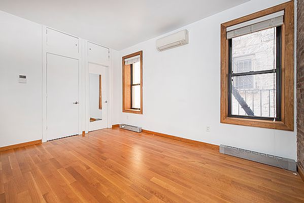 1st image of 68 Thompson St #2L