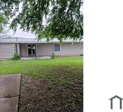 3 bed, 1233 sqft, $1,655 — Photo 2